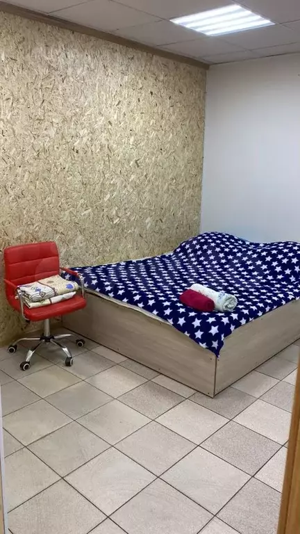 2-к. квартира, 90 м, 1/3 эт. - Фото 0