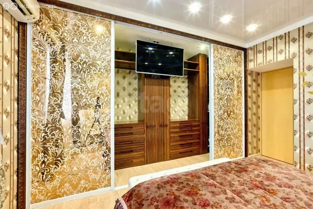 3-комнатная квартира: Пермь, улица Снайперов, 3 (66.7 м) - Фото 0