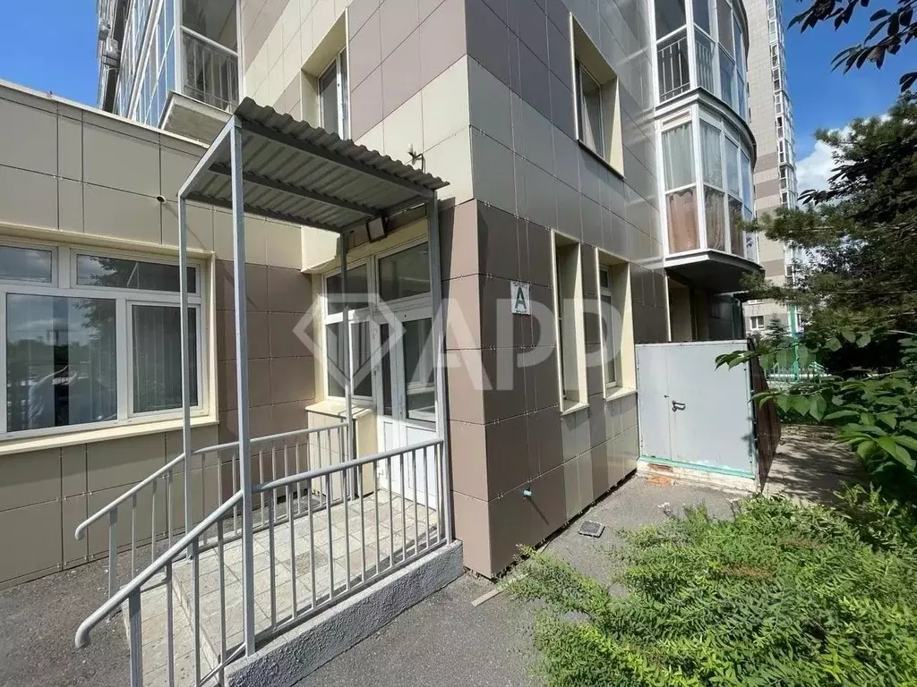 Помещение свободного назначения в Татарстан, Казань ул. Космонавтов, ... - Фото 1