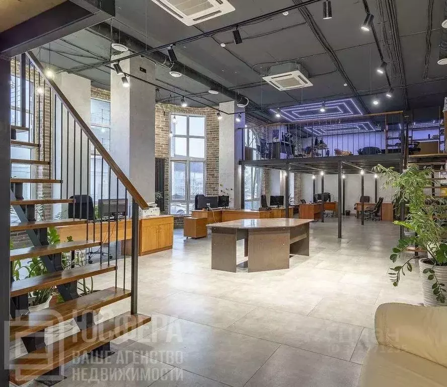 Офис в Волгоградская область, Волгоград ул. Пархоменко, 2А (332 м) - Фото 1