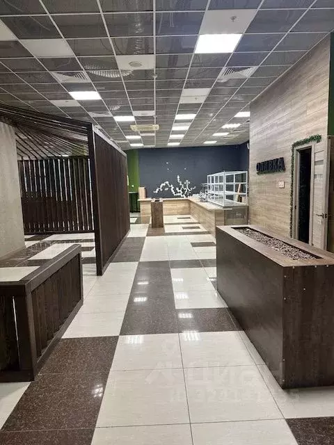 Помещение свободного назначения в Ханты-Мансийский АО, Нефтеюганск 2а ... - Фото 1