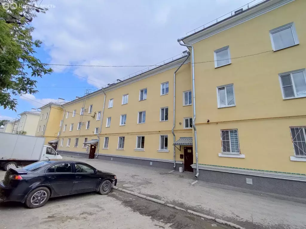 2-комнатная квартира: Екатеринбург, жилой район Уралмаш, Донбасская ... - Фото 0