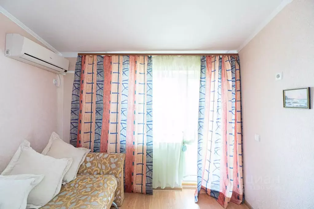 2-к кв. Севастополь пос. Любимовка, ул. Южногородская, 36к14 (32.6 м) - Фото 1
