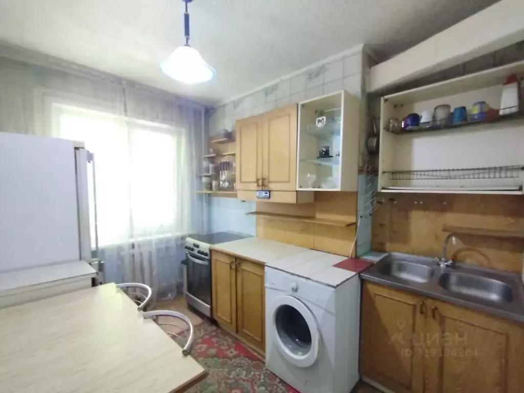 3-к кв. Алтайский край, Барнаул ул. Сухэ-Батора, 11 (57.0 м) - Фото 0