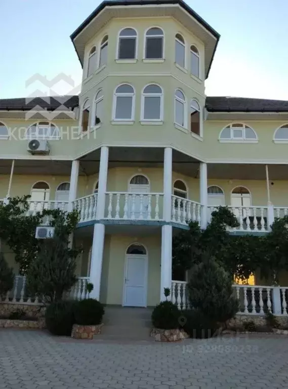 Дом в Крым, Черноморский район, Оленевское с/пос, с. Оленевка ул. ... - Фото 2