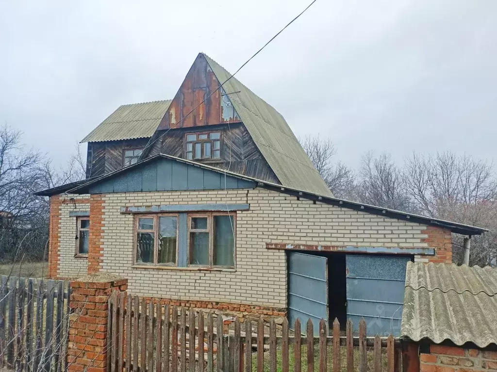 Дом в Ростовская область, Донецк пер. 1-й Западный (120 м) - Фото 1