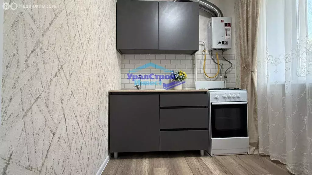 2-комнатная квартира: Октябрьский, Комсомольская улица, 20 (40.2 м) - Фото 2