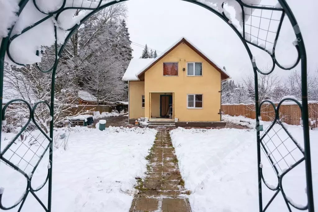 Дом в Ленинградская область, Ломоносовский район, Лопухинское с/пос, ... - Фото 1