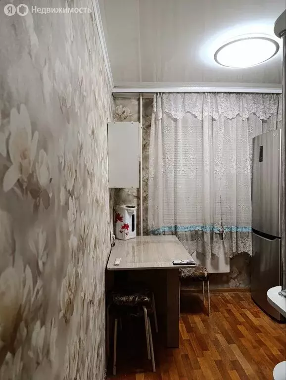 2-комнатная квартира: Черногорск, улица Калинина, 13 (44 м) - Фото 1