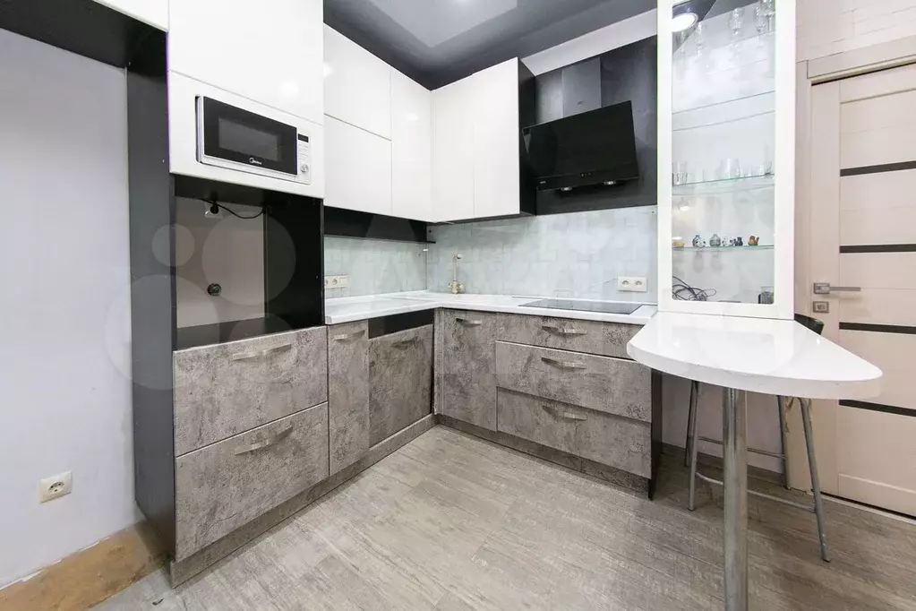 3-к. квартира, 65 м, 1/3 эт. - Фото 1