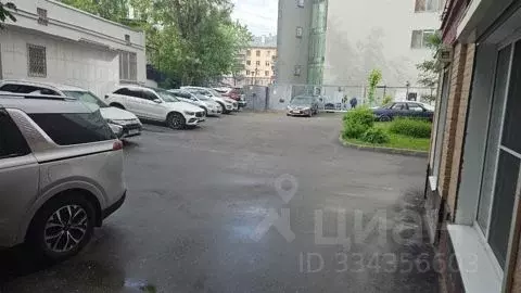 Гараж в Москва Кутузовский просп., 8 (10 м) - Фото 1