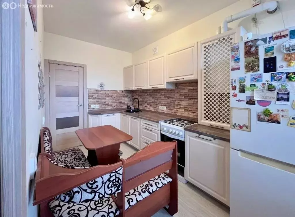 1-комнатная квартира: посёлок Красный Бор, Большая Заозёрная улица, 33 ... - Фото 2