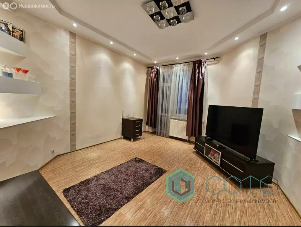 3-комнатная квартира: Калининград, Колхозная улица, 3-5 (117 м) - Фото 1
