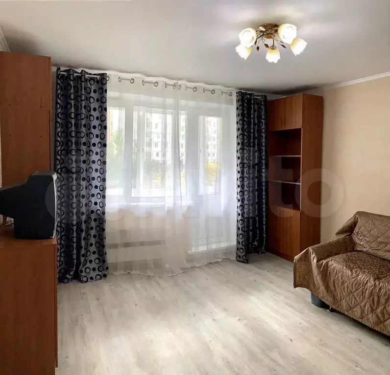 1-к. квартира, 39 м, 7/12 эт. - Фото 1