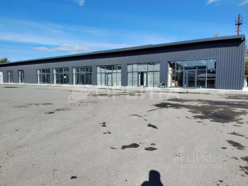 Помещение свободного назначения в Тюменская область, Тюмень ул. Андрея ... - Фото 1