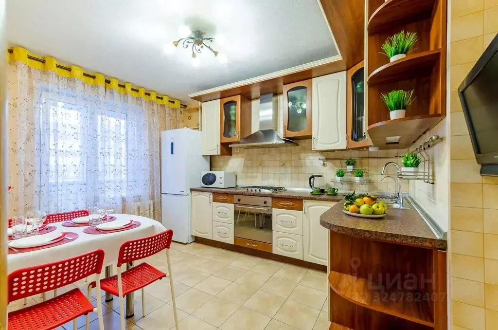 3-к кв. Псковская область, Псков ул. Рокоссовского, 32 (71.0 м) - Фото 1