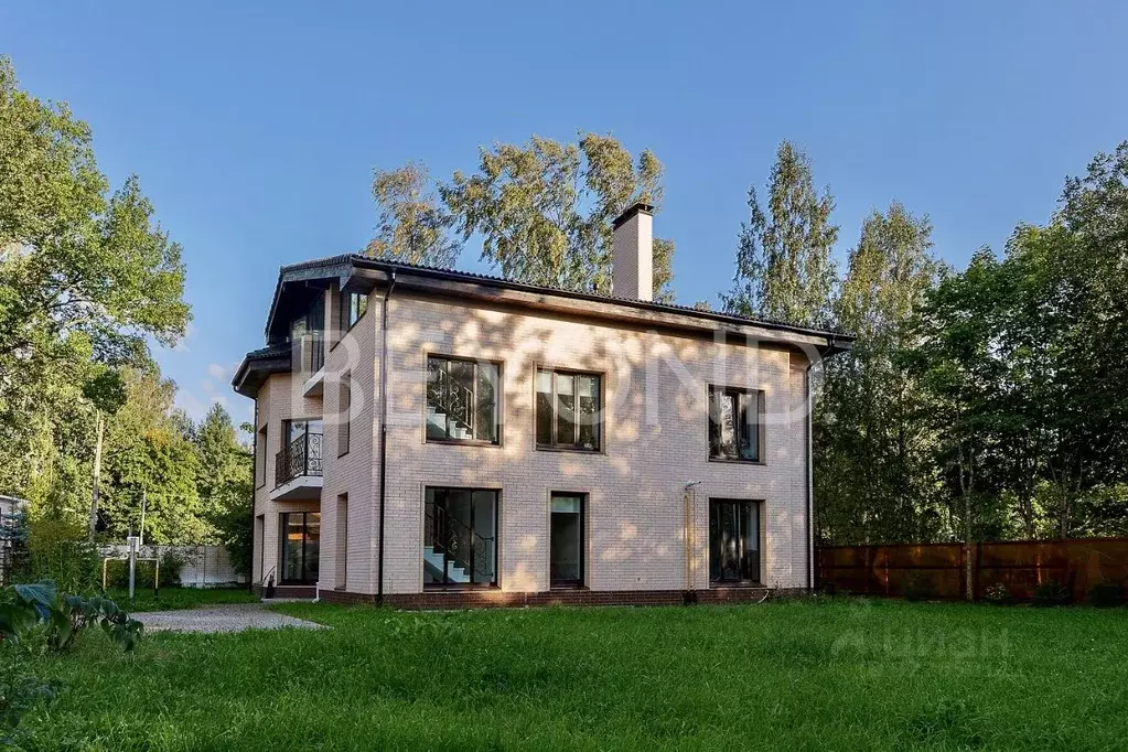 Дом в Санкт-Петербург, Санкт-Петербург, Зеленогорск Кавалерийская ул., ... - Фото 1