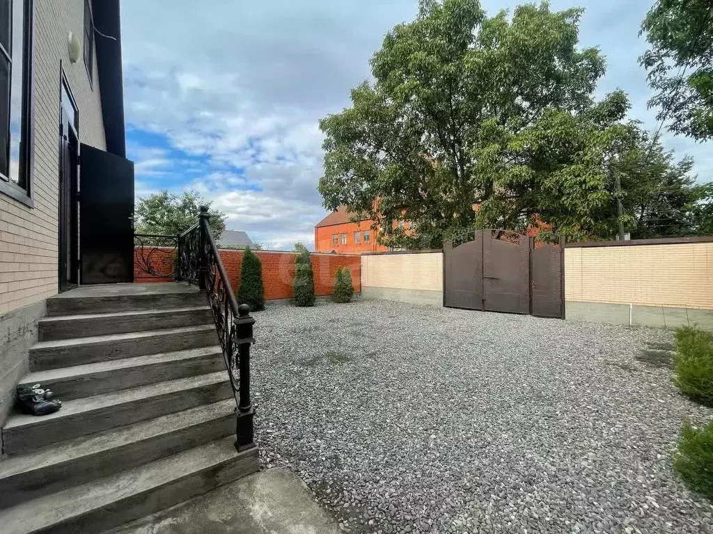 Дом в Ингушетия, Карабулак ул. Гулиева (43 м) - Фото 2