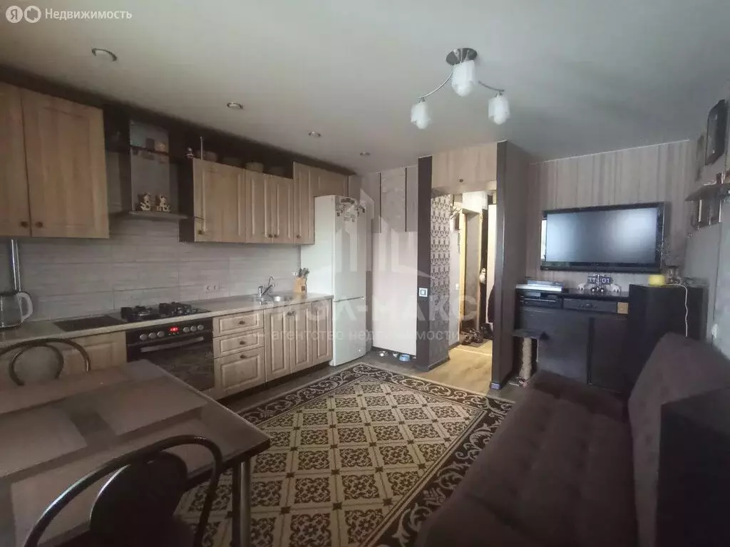 3-комнатная квартира: Брянск, улица Димитрова, 46Б (64 м) - Фото 2