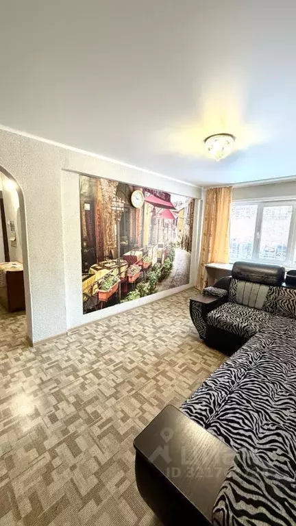 3-к кв. Омская область, Омск Городок Нефтяников мкр, ул. Энтузиастов, ... - Фото 1