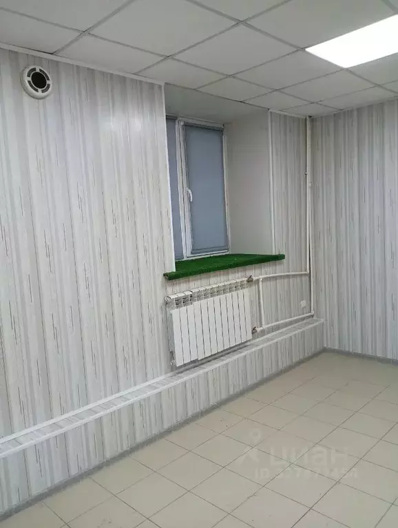 Офис в Омская область, Омск Привокзальный мкр, ул. Карбышева, 6 (23 м) - Фото 1