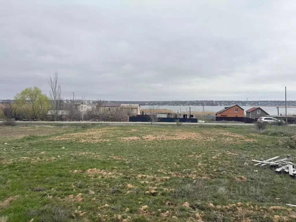 Участок в Волгоградская область, Светлоярский район, Червленовское ... - Фото 1