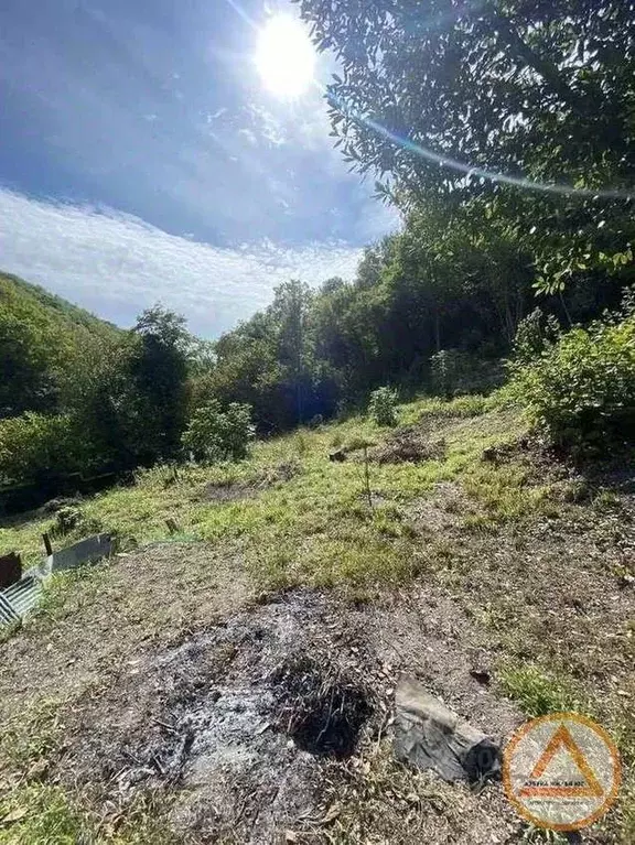 Участок в Краснодарский край, Туапсе Весенняя ул., 15 (5.88 сот.) - Фото 1