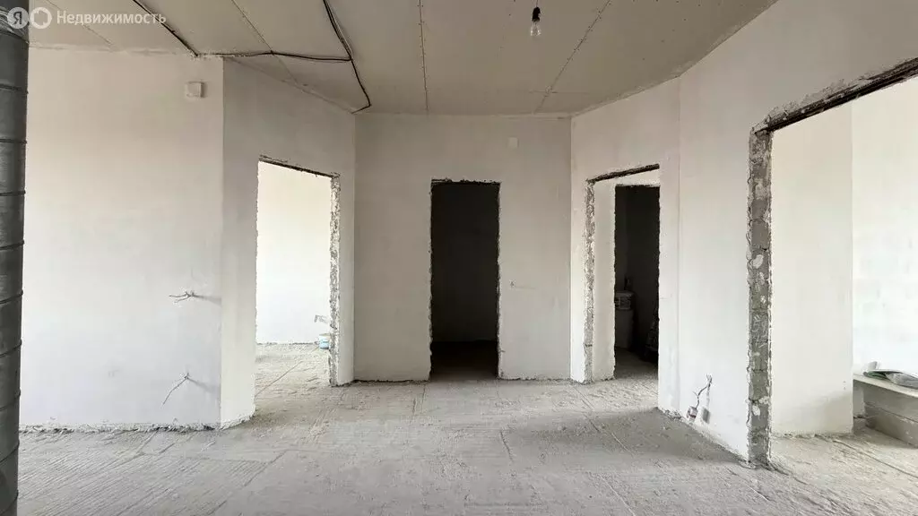 3-комнатная квартира: Нальчик, улица Лермонтова, 4 (100 м) - Фото 2