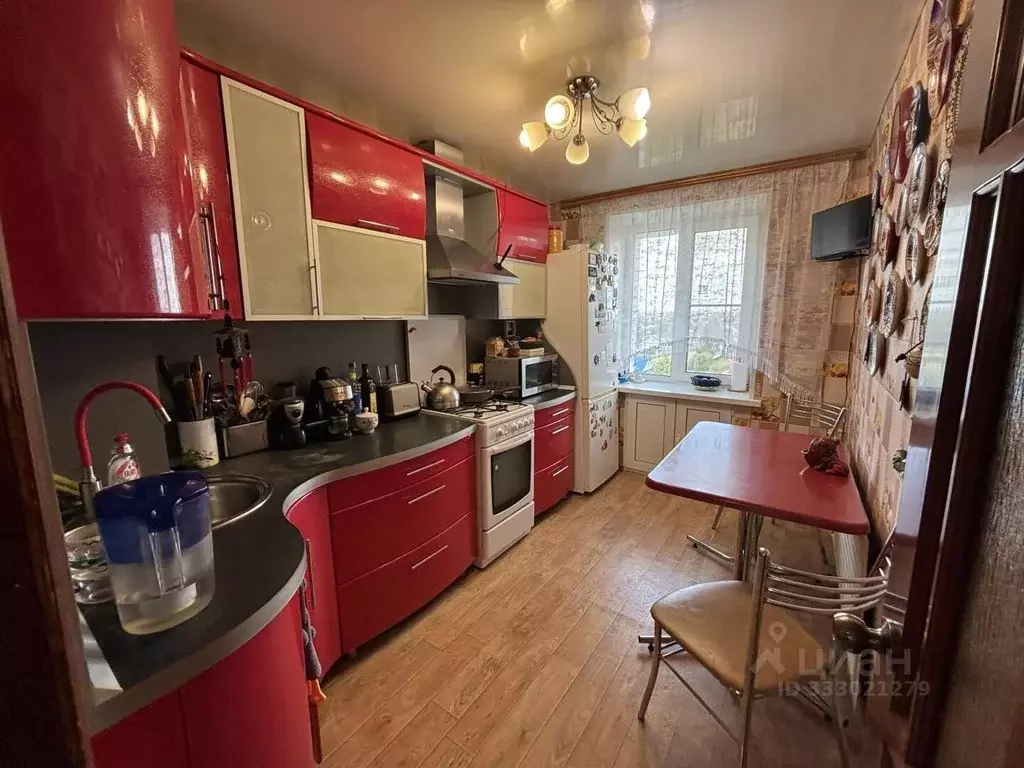 3-к кв. Нижегородская область, Бор ул. Чугунова, 18 (61.8 м) - Фото 2