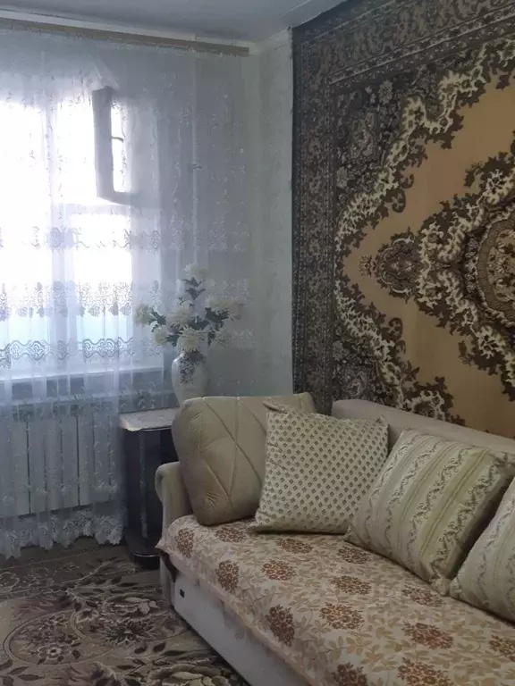 2-к кв. Карачаево-Черкесия, Черкесск Октябрьская ул., 32 (51.3 м) - Фото 1