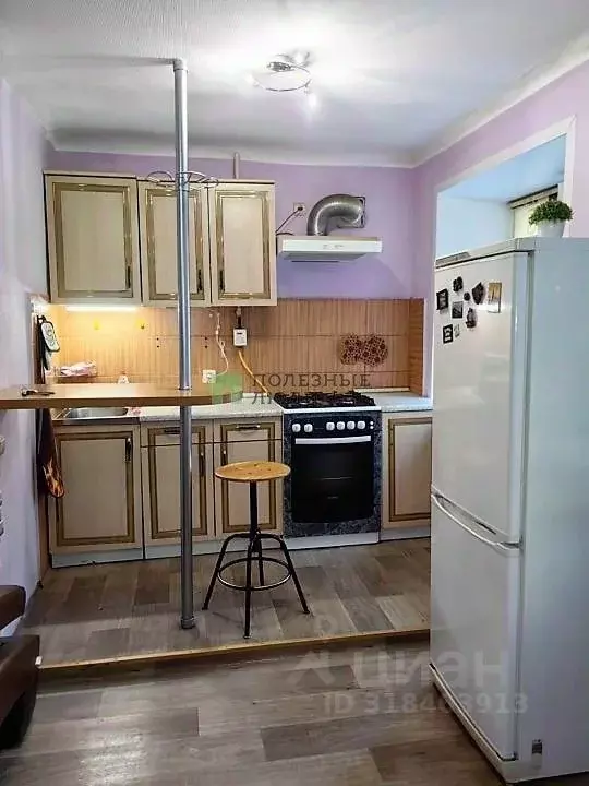 Студия Омская область, Омск ул. Всеволода Иванова, 12 (30.0 м) - Фото 1