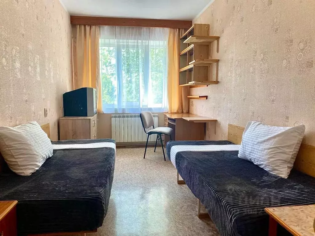 2-к кв. Крым, Черноморское пгт ул. Чапаева, 8 (42.0 м) - Фото 1