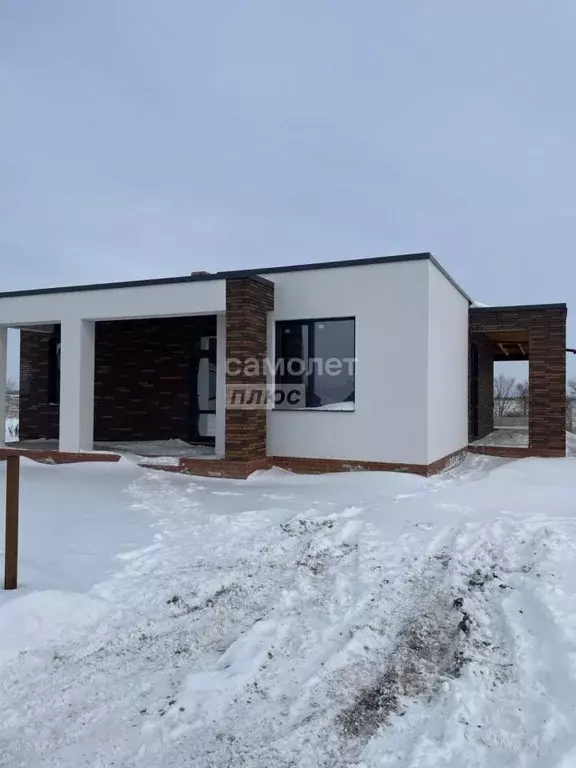 Дом в Саратовская область, Энгельсский район, Красноярское ... - Фото 1