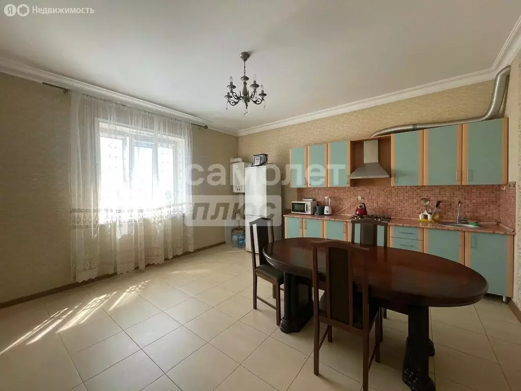 2-комнатная квартира: Махачкала, Аликолобская улица, 1 (65 м) - Фото 0