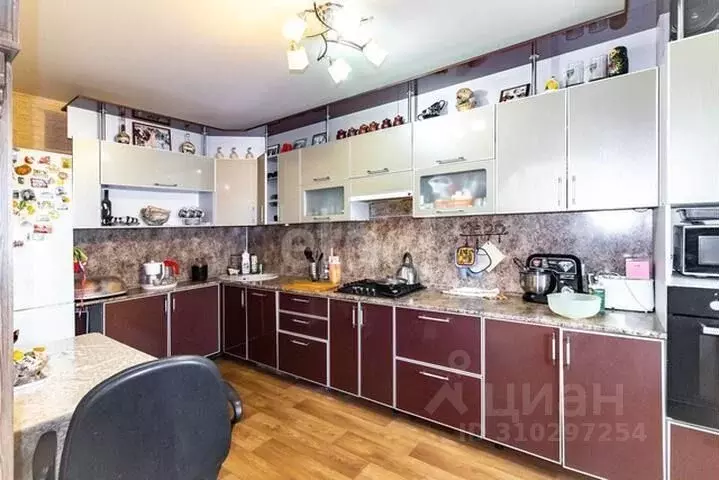 4-к кв. Татарстан, Набережные Челны ул. Аделя Кутуя, 8 (98.0 м) - Фото 1