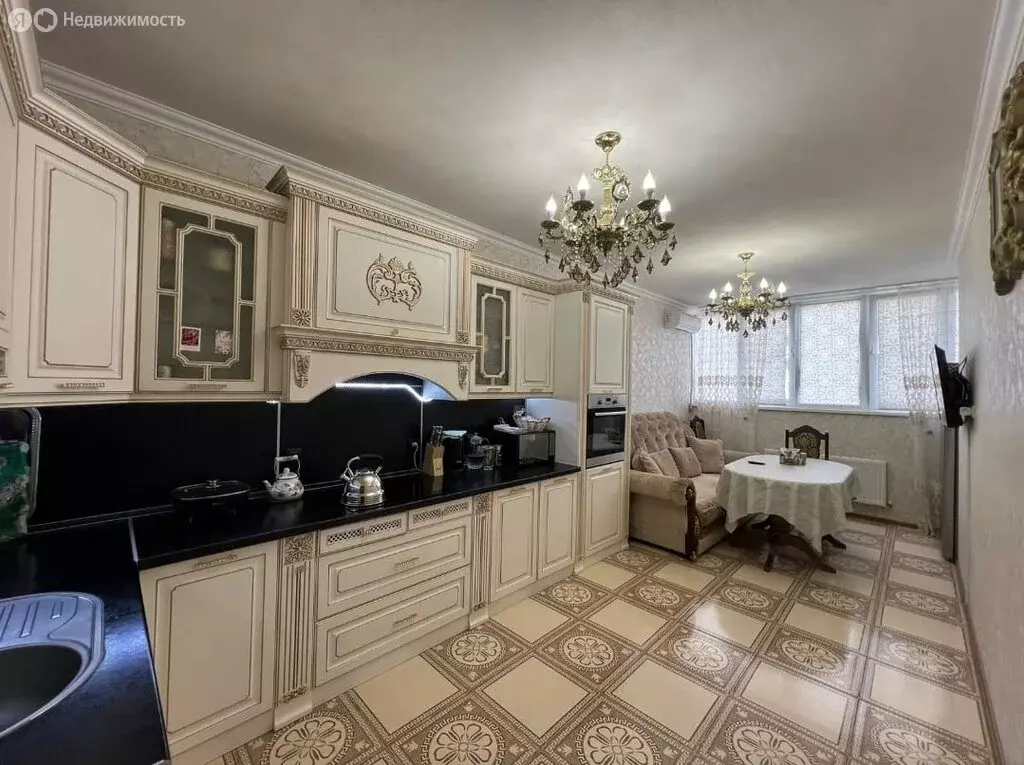 2-комнатная квартира: Краснодар, микрорайон имени Петра Метальникова, ... - Фото 0