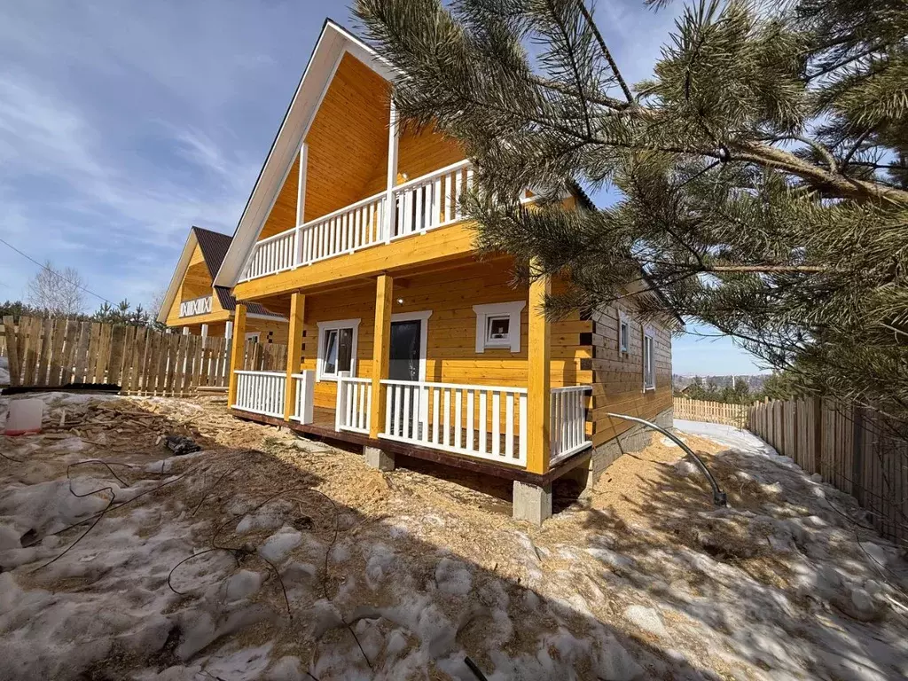 Дом в Иркутская область, Иркутский муниципальный округ, д. Карлук  ... - Фото 1