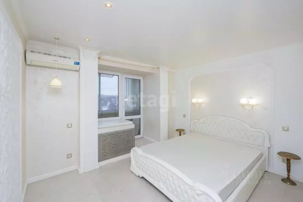 3-к кв. Пермский край, Пермь ул. Милиционера Власова, 4 (95.0 м) - Фото 1