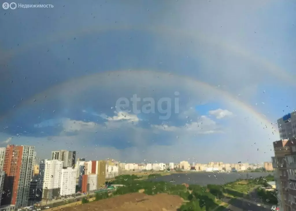 2-комнатная квартира: Тюмень, улица Мельникайте, 2к6 (50 м) - Фото 1