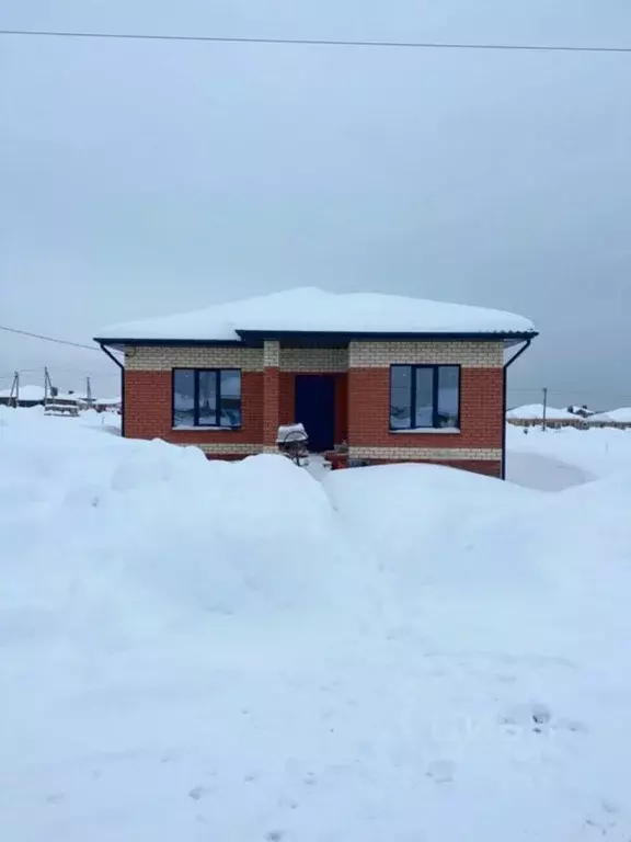 Коттедж в Татарстан, Высокогорский район, с. Семиозерка ул. Лесная ... - Фото 0