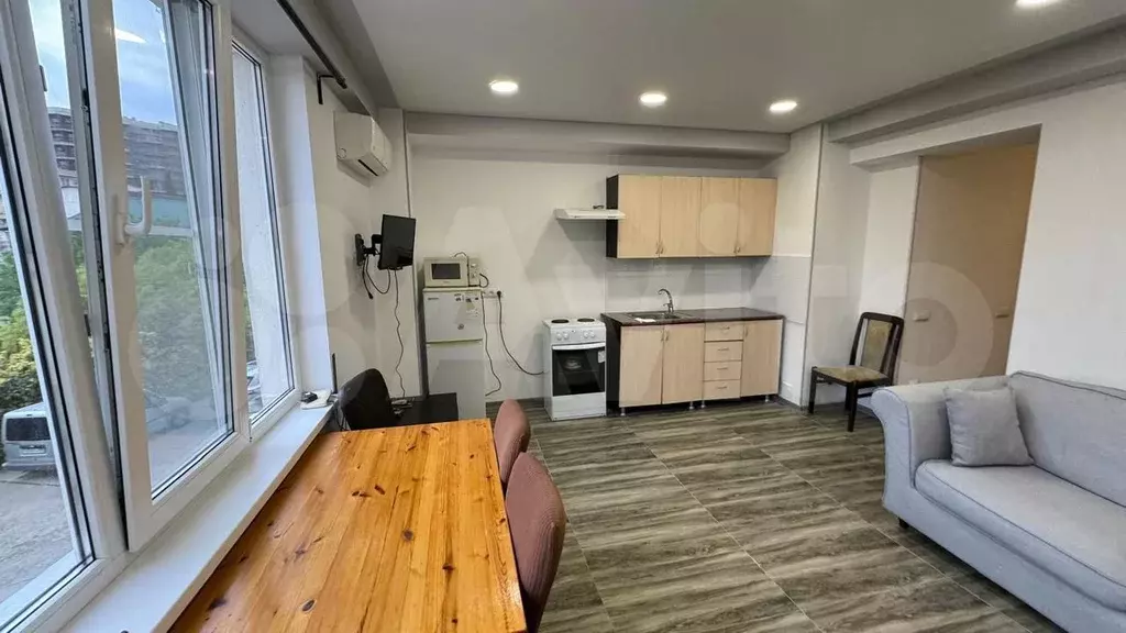 1-к. квартира, 60 м, 1/5 эт. - Фото 1