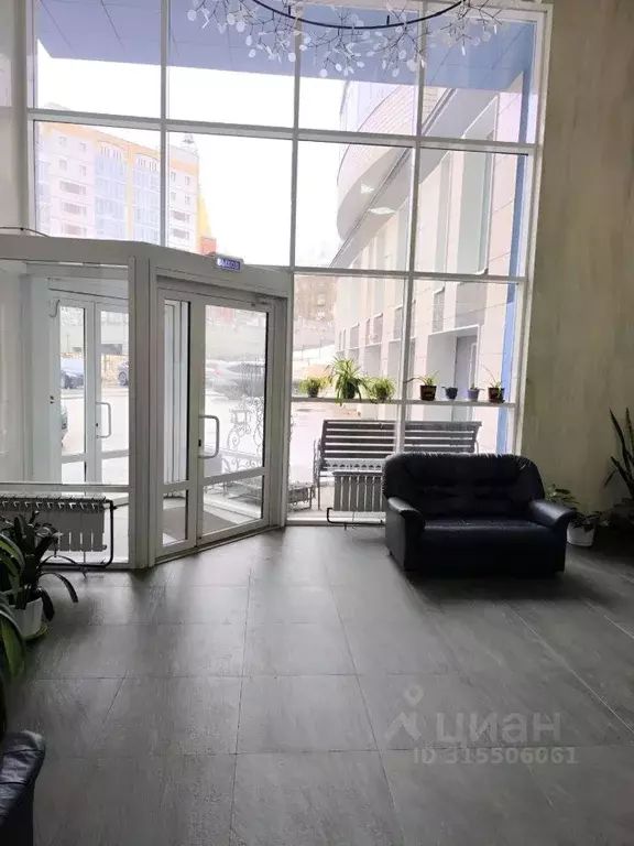 3-к кв. Коми, Сыктывкар ул. Куратова, 72 (68.0 м) - Фото 1