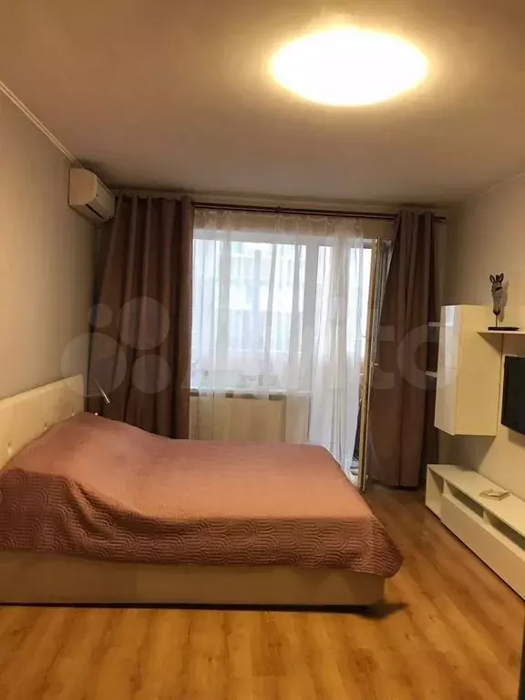1-к. квартира, 45 м, 1/5 эт. - Фото 1