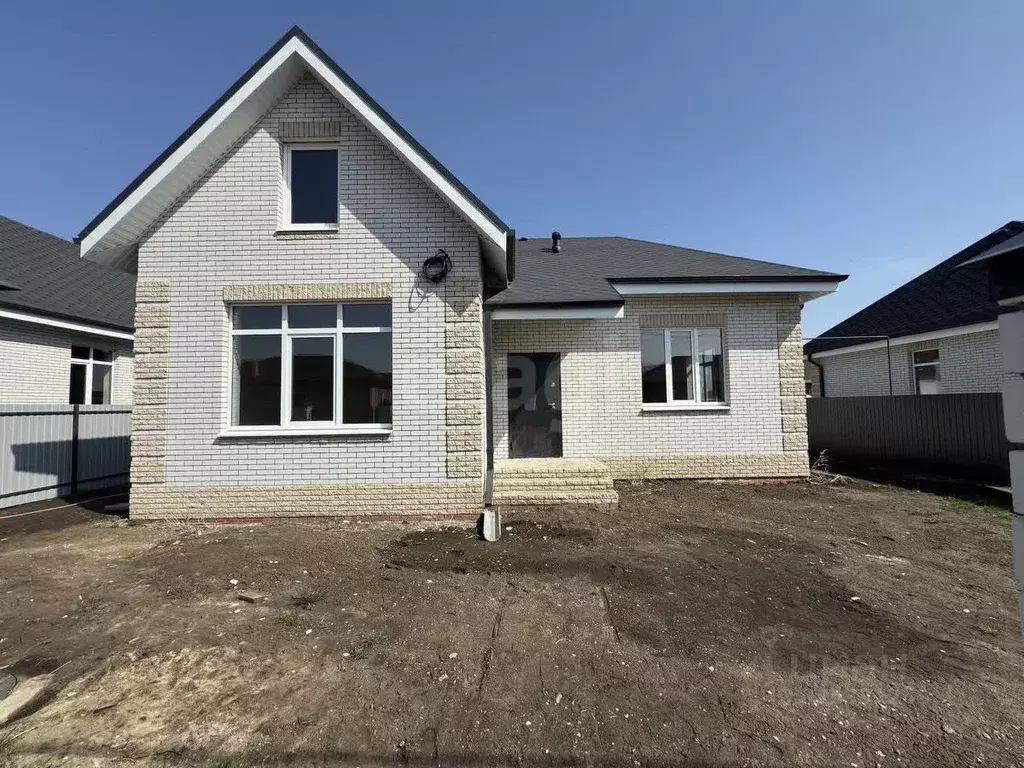 Дом в Ростовская область, Неклиновский район, Новобессергеневское ... - Фото 1