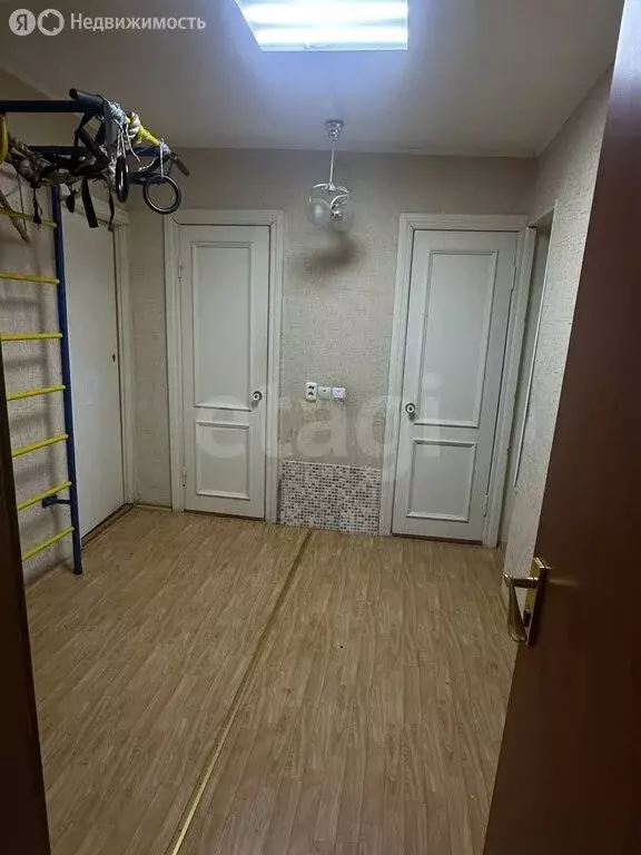 3-комнатная квартира: Ялуторовск, улица Революции, 133 (55.8 м) - Фото 2