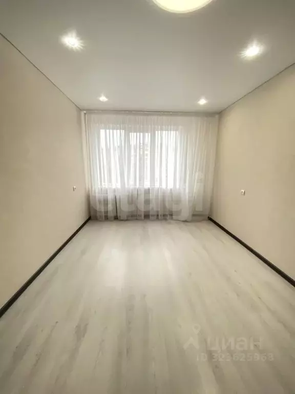 3-к кв. Татарстан, Набережные Челны 54-й комплекс, бул. Романтиков, 1 ... - Фото 0