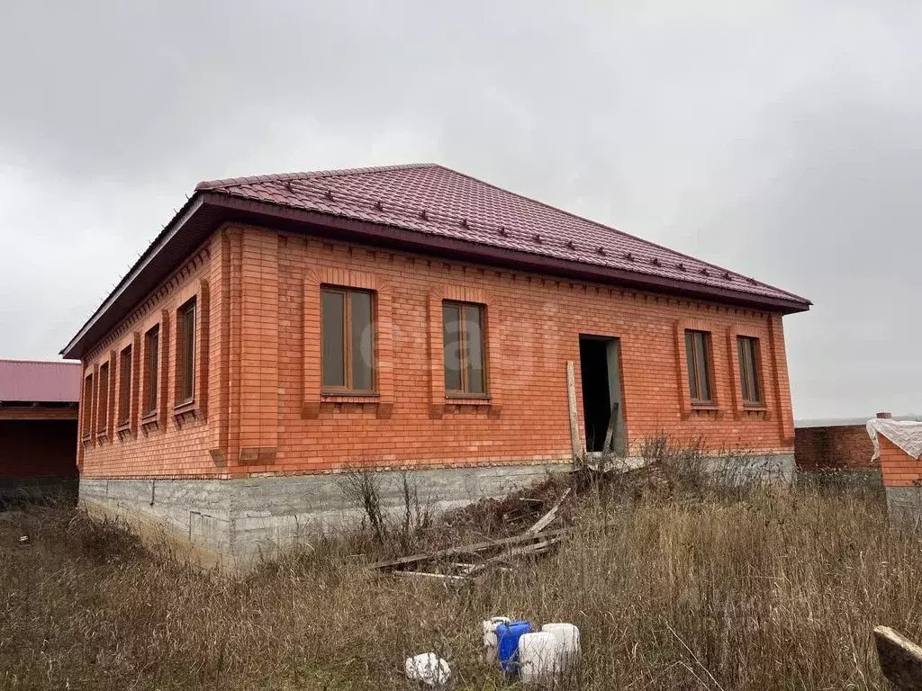 Дом в Ингушетия, Назрань ул. Базоркина (180 м) - Фото 2