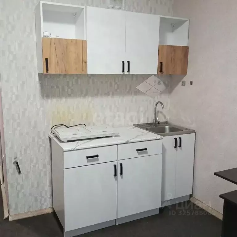 Студия Тюменская область, Тюмень Интернациональная ул., 199 (19.0 м) - Фото 0