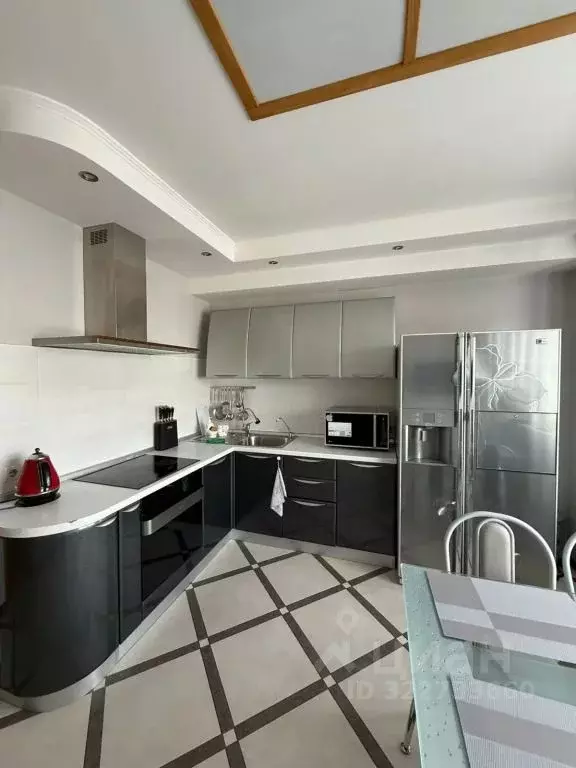 2-к кв. Сахалинская область, Южно-Сахалинск просп. Победы, 5К2 (75.0 ... - Фото 1