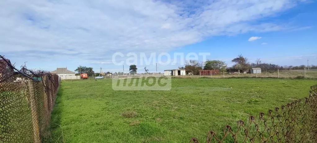 Участок в Крым, Ленинский район, с. Калиновка ул. Южная (18.0 сот.) - Фото 0